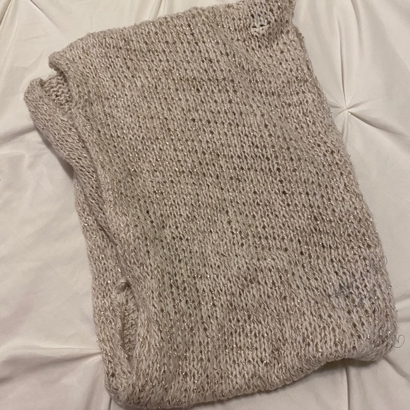 Abercrombie & Fitch Infinity Scarf in Oatmeal - Picture 5 of 6